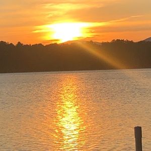 Meet your Posher, Candace